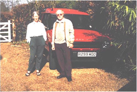 Carol, Gord & Landrover